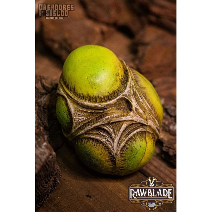 Eldritch throwing egg