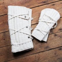 Eisenbrück set of padded greaves and bracers - black